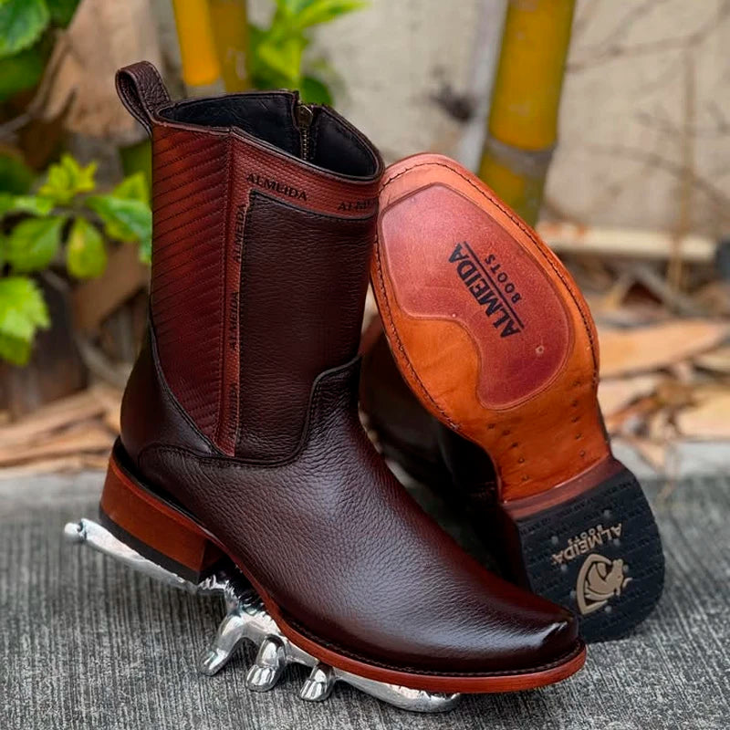 Kit Bota Maverick 3.0 em Couro Legítimo com Palmilha Ortopédica +BRINDES: Boné, Cinto e Carteira